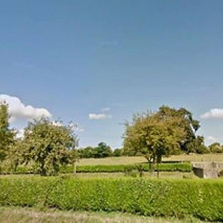 Gite Spacieux Et Chaleureux Sainte-Mère-Église Екстериор снимка
