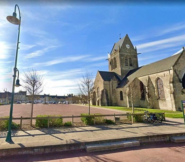 Gite Spacieux Et Chaleureux Sainte-Mère-Église Екстериор снимка
